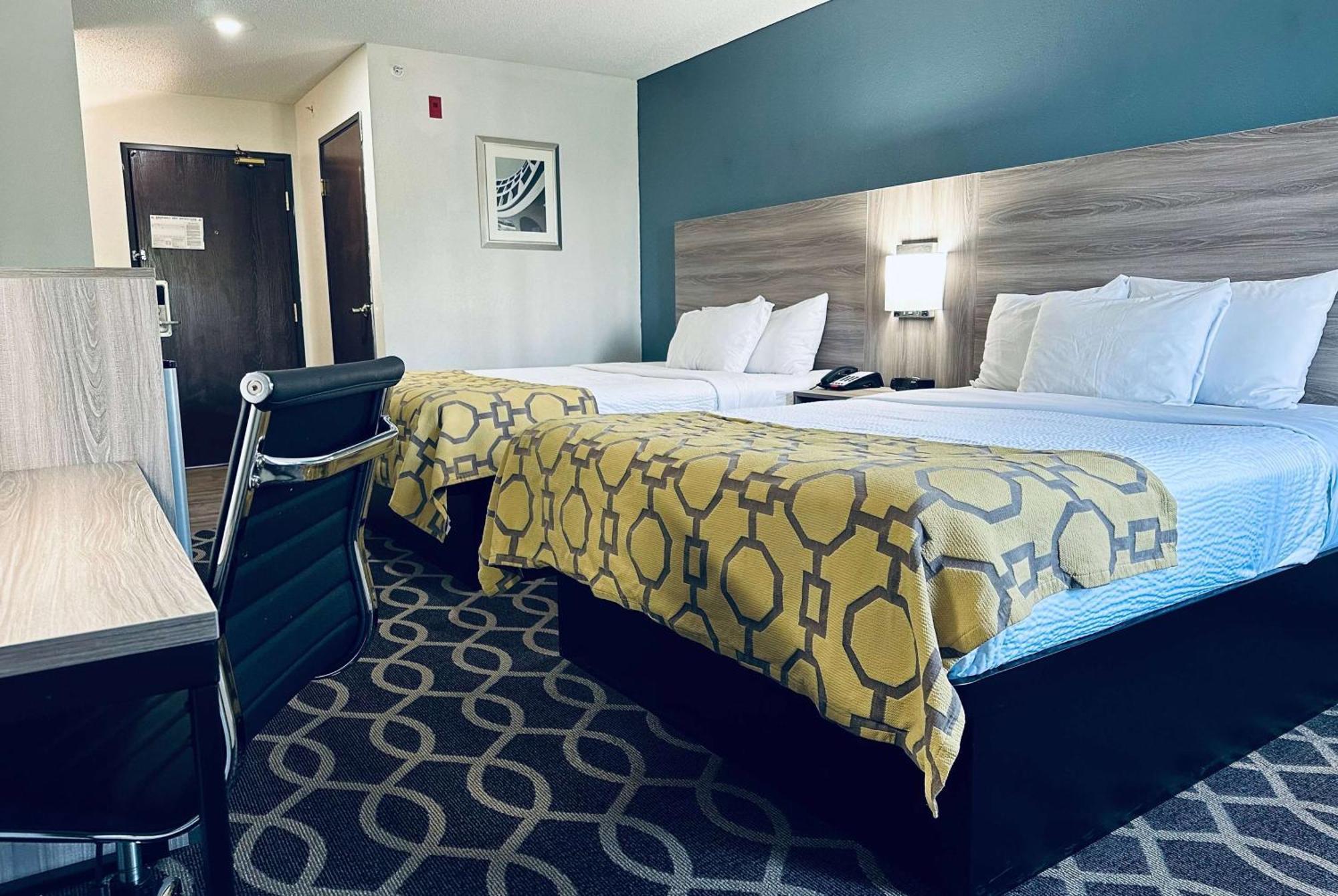 Hotel Baymont By Wyndham Piqua Exterior foto