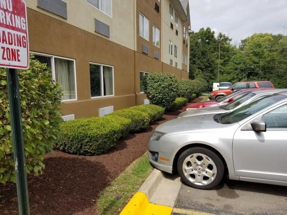 Hotel Baymont By Wyndham Piqua Exterior foto